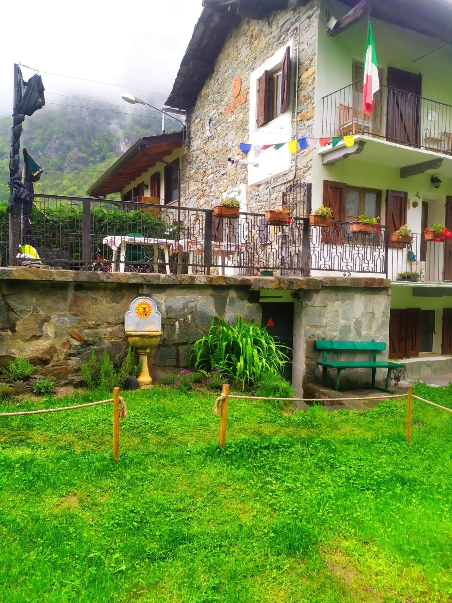 La Ghita Bed and Breakfast Sparone Exteriör bild