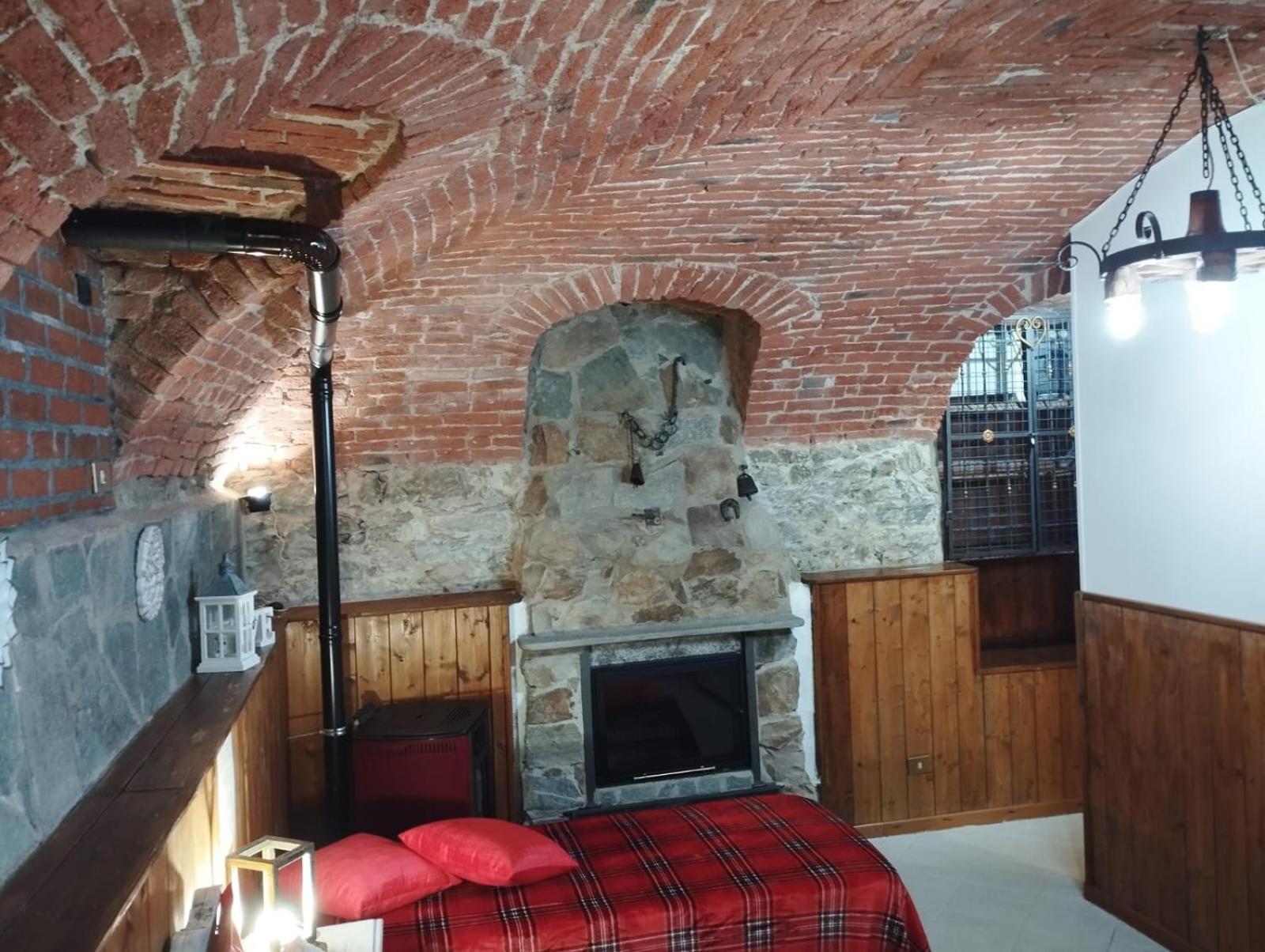 La Ghita Bed and Breakfast Sparone Exteriör bild