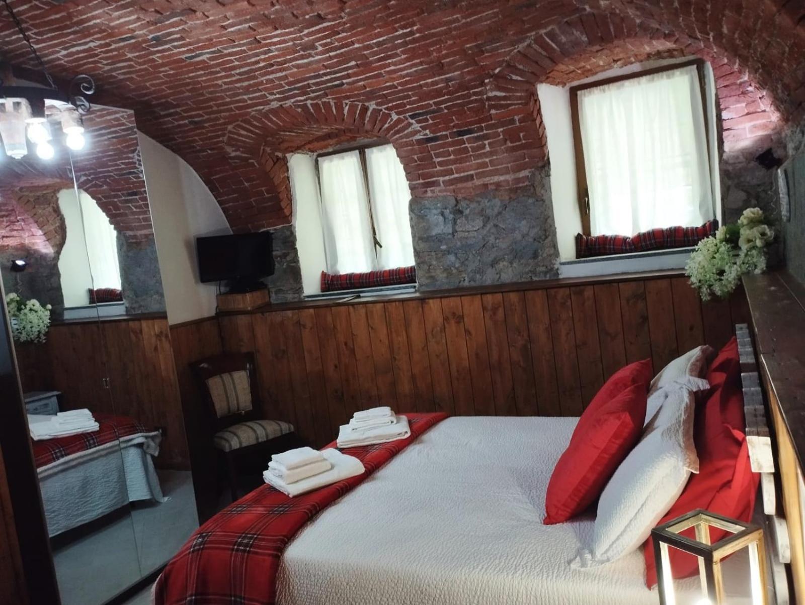 La Ghita Bed and Breakfast Sparone Exteriör bild